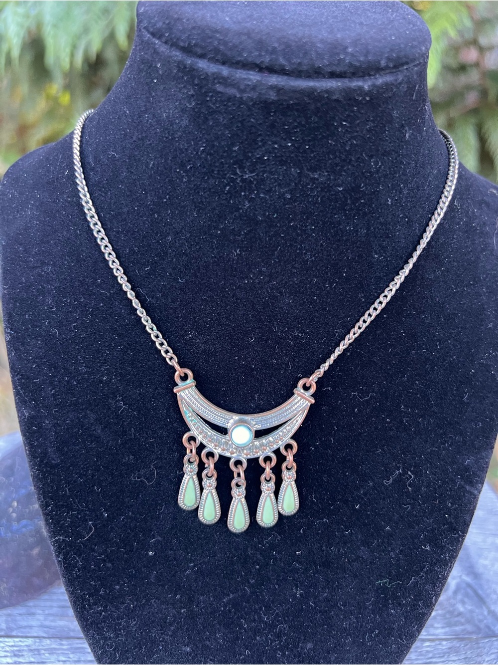Vintage Green Teardrop Pendant Necklace - Women Jewelry